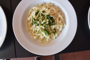 Tallarines al pesto